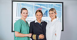 Ärztinnen und Pilotin